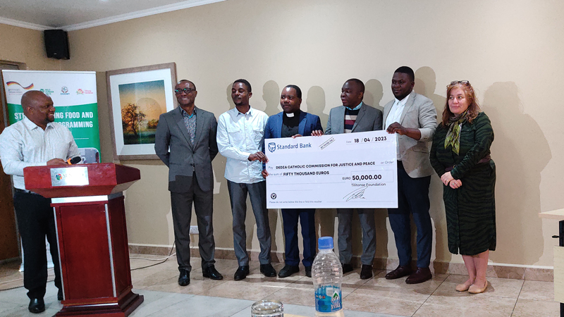 The Federal Ministry of Economic Cooperation and Development (BMZ) in partnership with Welt Hunger Hilfe (WHH), Civil Society Agriculture Network and Tilitonse Foundation awarded grants for 4 organisations